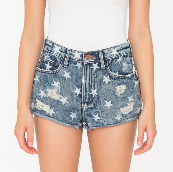 Forever 21 Destressed Denim Shorts Size 26 NWOT - Picture 1 of 7